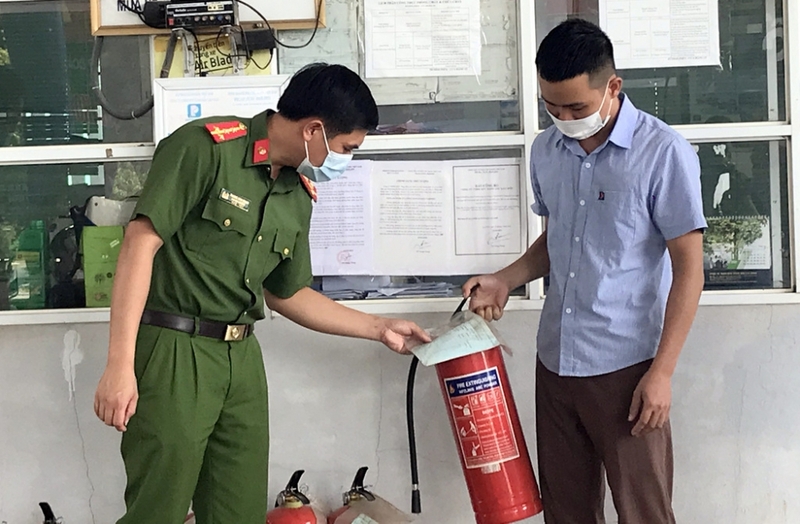 Vi phạm về phòng cháy chữa cháy, 4 doanh nghiệp trên địa bàn tỉnh Hải Dương bị xử phạt gần 360 triệu đồng. (Ảnh minh họa)