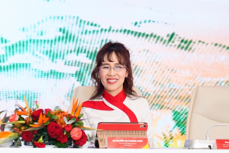 Tiến sĩ Nguyễn Thị Phương Thảo – Chủ tịch Hội đồng Quản trị Vietjet - phát biểu tại đại hội