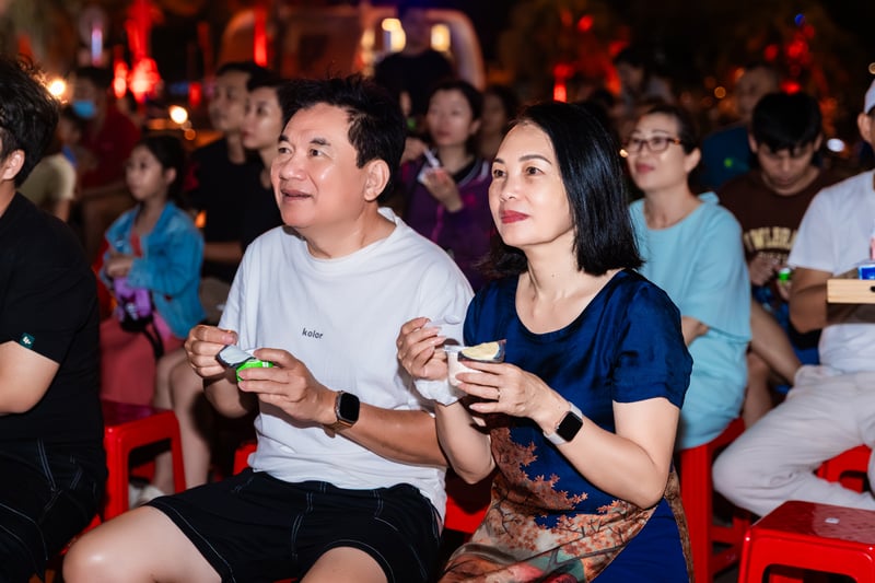 Các sản phẩm sữa chua Vinamilk đồng hành cùng người dân tại các điểm chiếu phim ngoài trời diễn ra xuyên suốt DANAFF III.