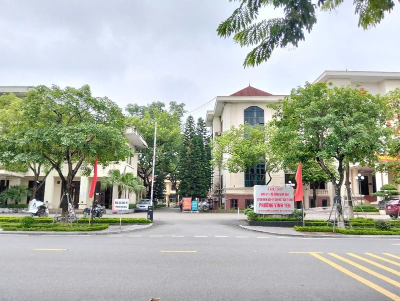 UBND phường Vĩnh Yên đang kiến nghị điều chỉnh lại địa điểm đặt trụ sở cho phù hợp hơn với địa giới hành chính và nhu cầu hoạt động thực tế của địa phương. Ảnh: Sỹ Hào