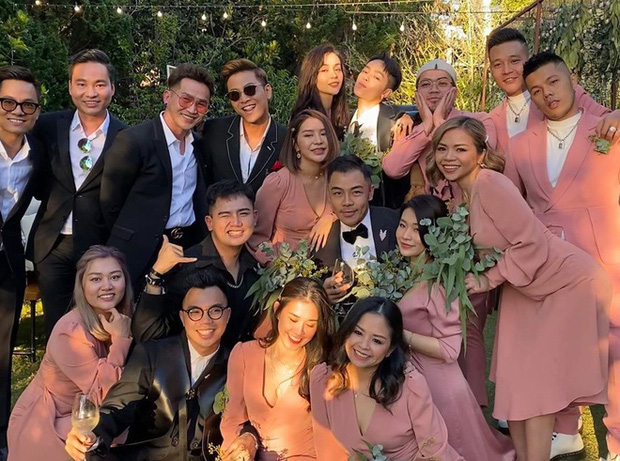 Hội bạn thân của cô dâu Tóc Tiên và chú rể Hoàng Touliver cùng có mặt đông đủ trong đám cưới của cặp đôi!
