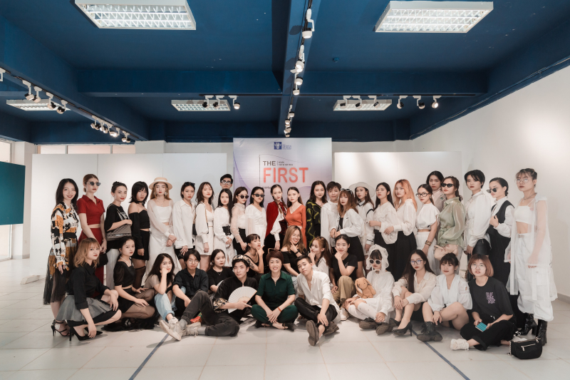 ‘The First’: Show diễn thời trang đặc biệt của sinh viên khóa 18TT trường Kiến trúc