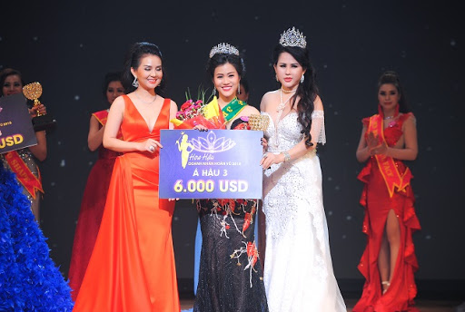 Á hậu Ngô Thu Phương giành danh hiệu vào năm 2018