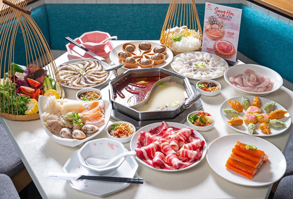 Nhà hàng buffet Dao Hua phục vụ 2 ngăn, bạn có thể thoải mái thưởng thức các món nhúng lẩu tuyệt ngon