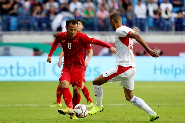 Trọng Hoàng bị treo giò là thiệt hại lớn của tuyển Việt Nam ở trận đấu với Malaysia.
