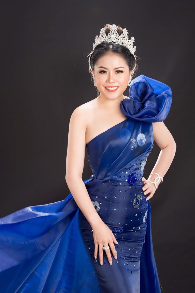 Nguyễn Thị Thu Thảo hiện đang là TGĐ Học viện thẩm mỹ quốc tế Thảo Vy & Hệ thống trị nám Mộc Liên Hoa từng là hoa hậu cuộc thi hoa hậu công sở 2017 tại Hàn Quốc.