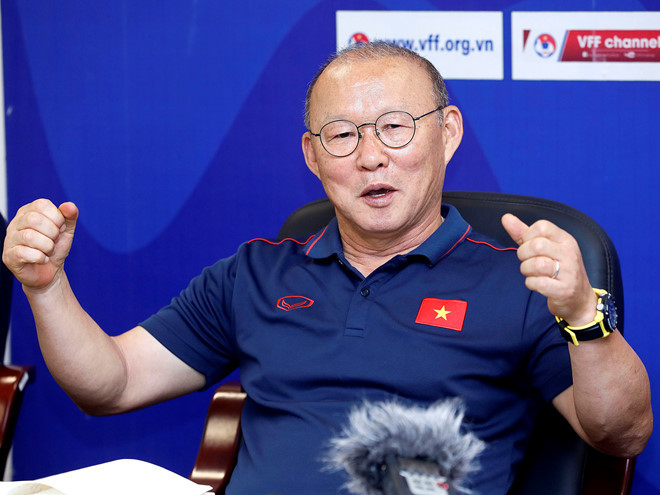HLV Park Hang-seo muốn góp phần vào công tác đào tạo trẻ của bóng đá Việt Nam.