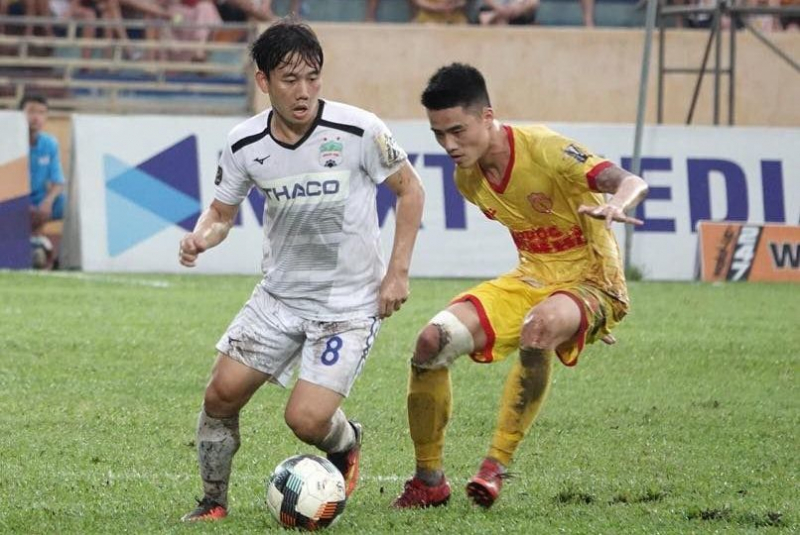 Nam Định vs HAGL là trận đấu mở màn cho sự trở lại của bóng đá Việt Nam.