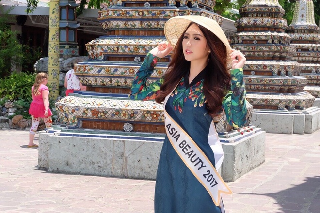 Hoa hậu Tường Linh bức xúc vì bị vướng vào tin đồn liên quan tới đường dây bán dâm 30.000 USD.