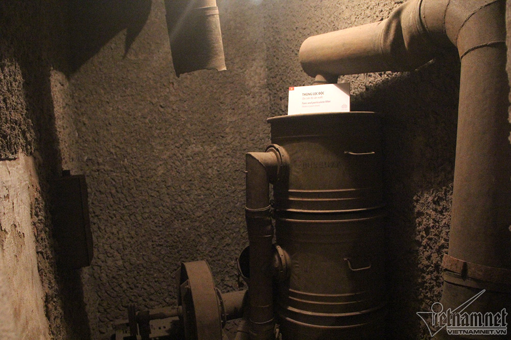 Bên trong hầm chống bom nguyên tử ở Hoàng thành Thăng Long