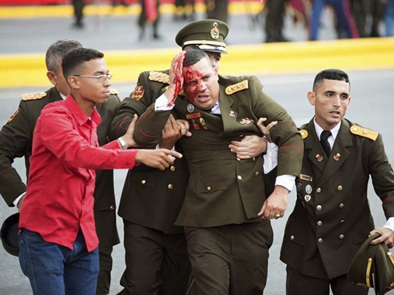 Ai ra tay ám sát tổng thống Venezuela?