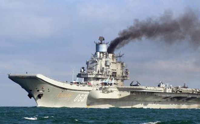 NÓNG: Tàu sân bay Kuznetsov lại gặp thảm họa chìm đốc nổi đột ngột - Nga khẩn cấp ứng phó - Ảnh 3.