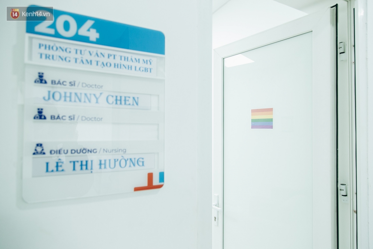 Gặp bác sĩ trẻ sáng lập khoa tạo hình LGBT đầu tiên tại Hà Nội: 