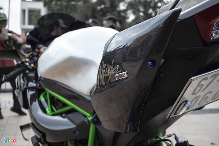 kawasaki-ninja-h2r-gia-hon-3-ty-dong-cua-biker-an-giang