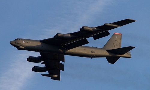 Oanh tạc cơ B-52 Mỹ bay gần bán đảo Triều Tiên