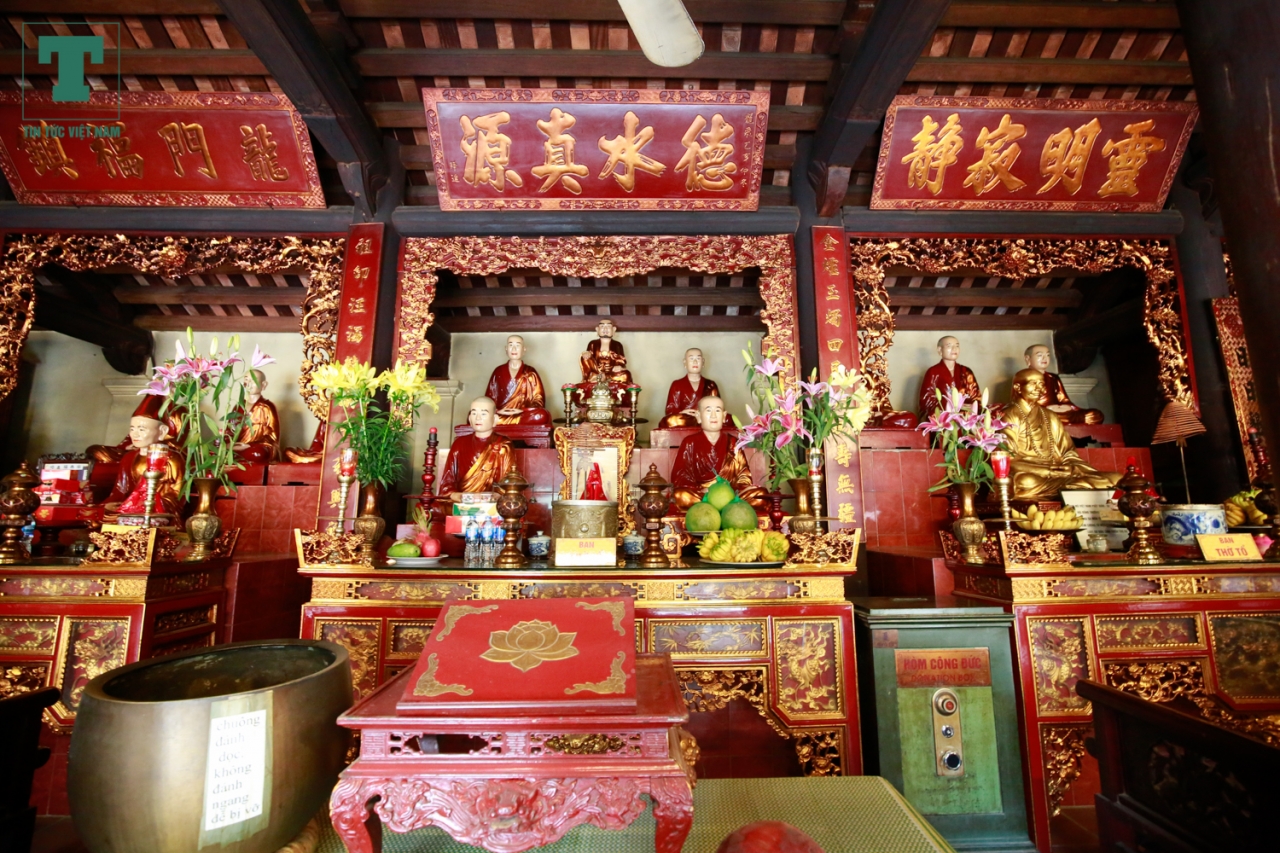 ve-dep-cua-ngoi-chua-1500-tuoi-cua-viet-nam-lot-vao-top-10-chua-dep-nhat-the-gioi