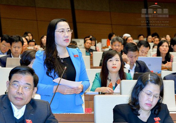 Ủy viên thường trực Ủy ban Tư pháp Quốc hội Nguyễn Thị Thủy phản ánh ý kiến cử tri rằng việc xử lý vụ Nguyễn Hữu Linh sàm sỡ cháu bé là chậm