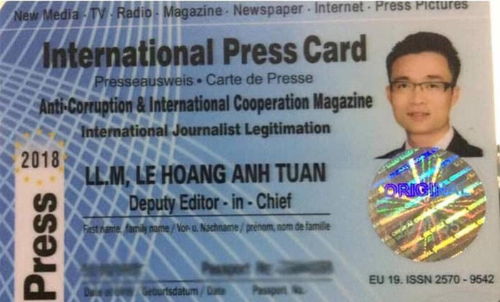 Tấm thẻ Nhà báo quốc tế của Lê Hoàng Anh Tuấn. 