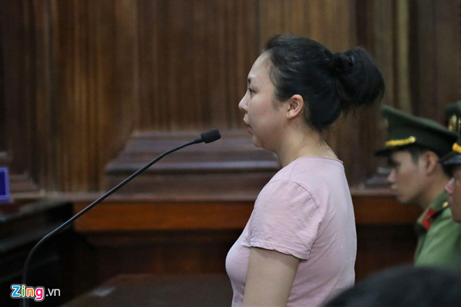 Bị cáo Lê Hương Giang tại tòa (Ảnh Zing.vn)