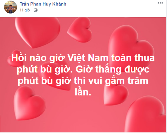Diễn viên Huy Khánh hân hoan trước tin Việt Nam thắng Thái Lan. 