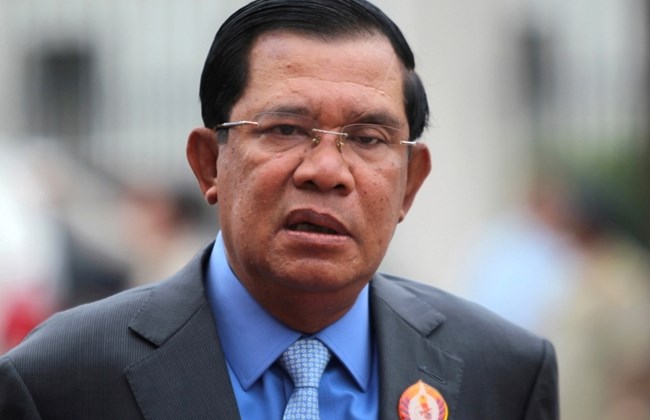 Thủ tướng Campuchia Hun Sen bức xúc với phát ngôn của ông Lý Hiển Long.