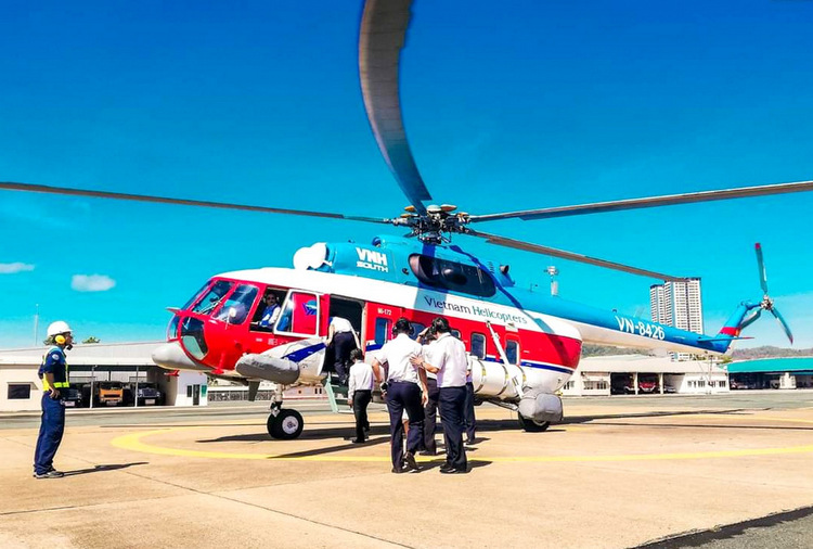 Trực thăng sẽ vận chuyển đề thi THPT quốc gia từ TP Vũng Tàu ra Côn Đảo. (Ảnh: Nam Nguyễn).