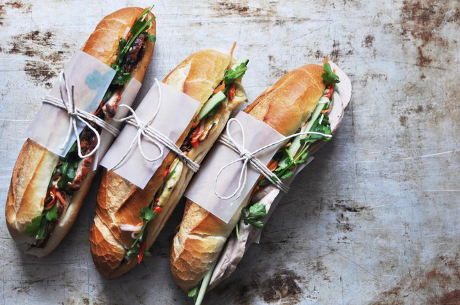 8 cột mốc biến bánh mì Việt từ món ăn vay mượn thành chiếc bánh mì ngon nhất thế giới - Ảnh 4.