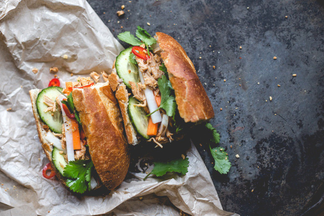 8 cột mốc biến bánh mì Việt từ món ăn vay mượn thành chiếc bánh mì ngon nhất thế giới - Ảnh 7.