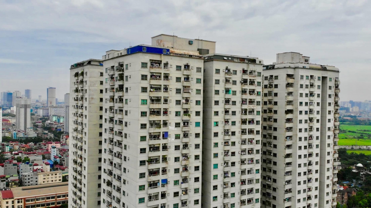 Khu chung cư CT6 Kiến Hưng với hàng trăm căn hộ xây sai quy hoạch.