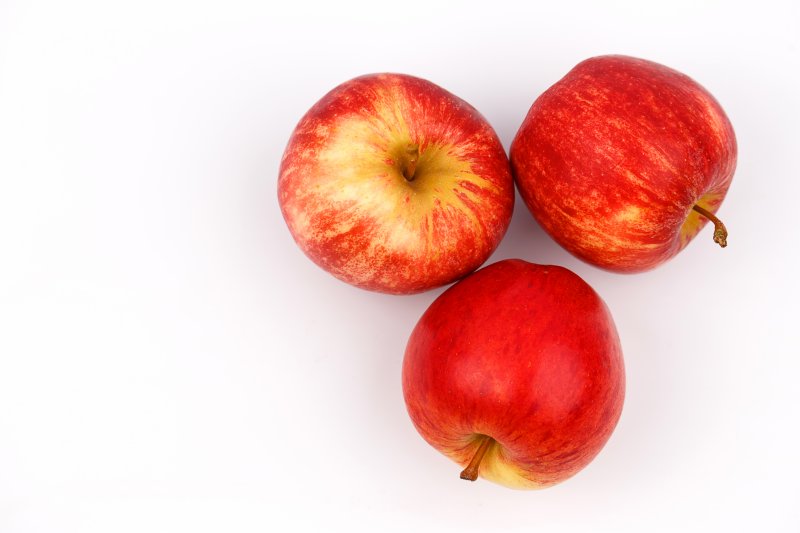 Cả táo trồng thông thường và táo hữu cơ đều có 100 triệu vi sinh vật sinh sống.