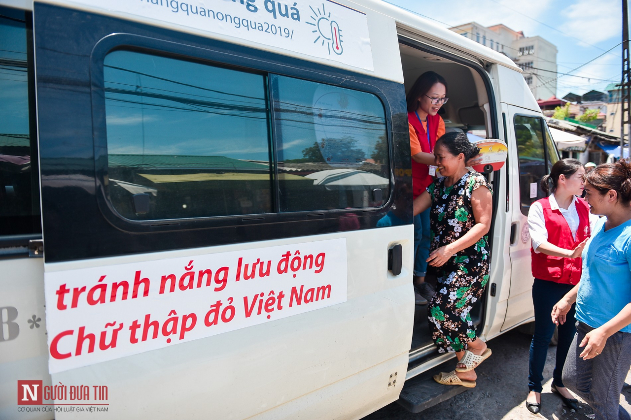 Tin nhanh - Hà Nội: Thành lập hàng loạt điểm cố định, xe buýt tránh nóng miễn phí cho người lao động (Hình 5).