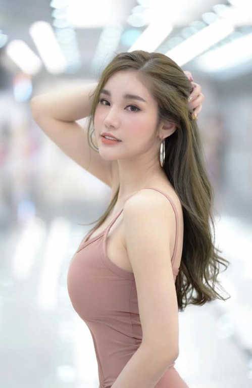 Mẫu nội y 9X Thái Lan đang có gần một triệu người theo dõi trên Instagram vì vẻ đẹp vừa phồn thực, vừa tinh tế ảnh 7