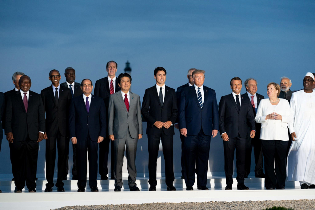 Các lãnh đạo G7 đã gặp riêng trước hội nghị để phối hợp, thống nhất thông điệp thuyết phục ông Trump giảm căng thẳng thương mại với Trung Quốc. (Ảnh: New York Times).