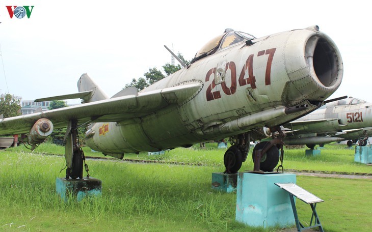 Trận không chiến nảy lửa giữa phi công Nguyễn Văn Bảy và không quân Mỹ