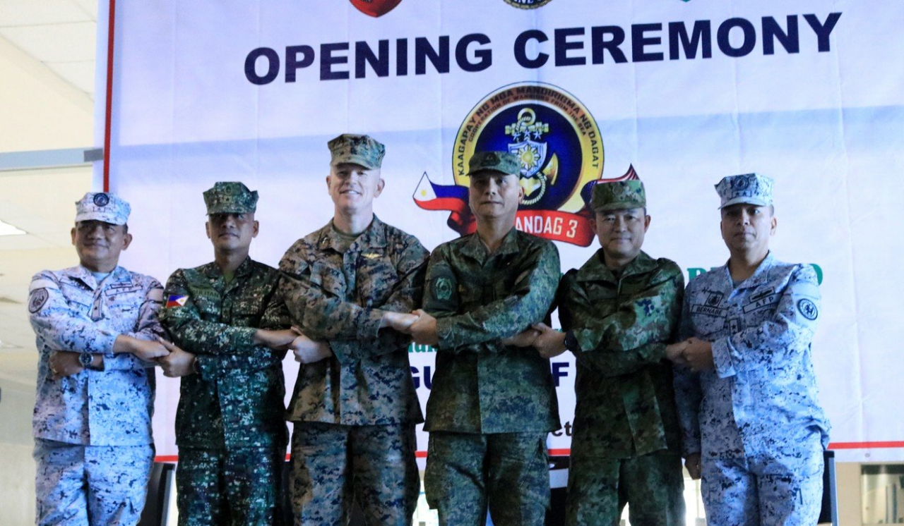 Các sĩ quan cao cấp của Mỹ, Philippines và Nhật Bản tại lễ khai mạc cuộc tập trận quân sự Kam Kamagag 2019.