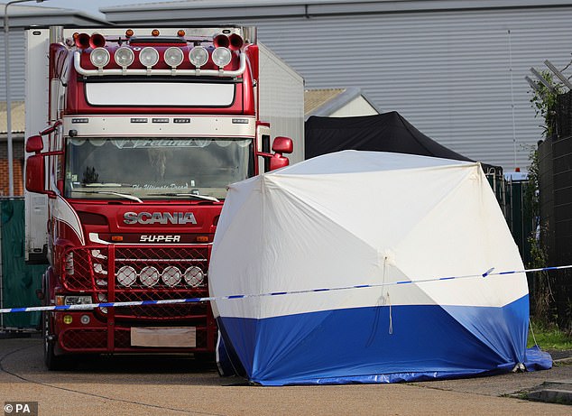 Chiếc container chở 39 người chết bị phát hiện ở Anh hôm 23/10 không bật hệ thống đông lạnh