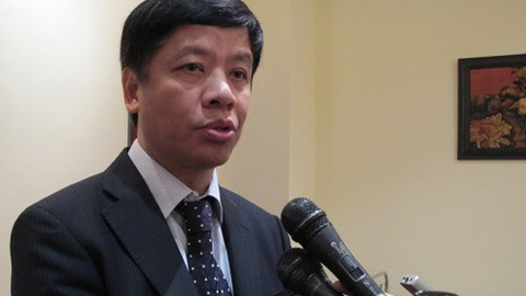 Thứ trưởng Ngoại giao Việt Nam Nguyễn Quốc Cường cho biết Việt Nam đang cố gắng đẩy nhanh quá trình nhận dạng những công dân bị nghi ngờ nằm trong số 39 người chết trong container gần London tuần trước.