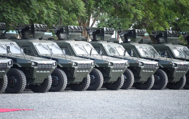 Xe bọc thép chở quân Kenya mua từ Trung Quốc.