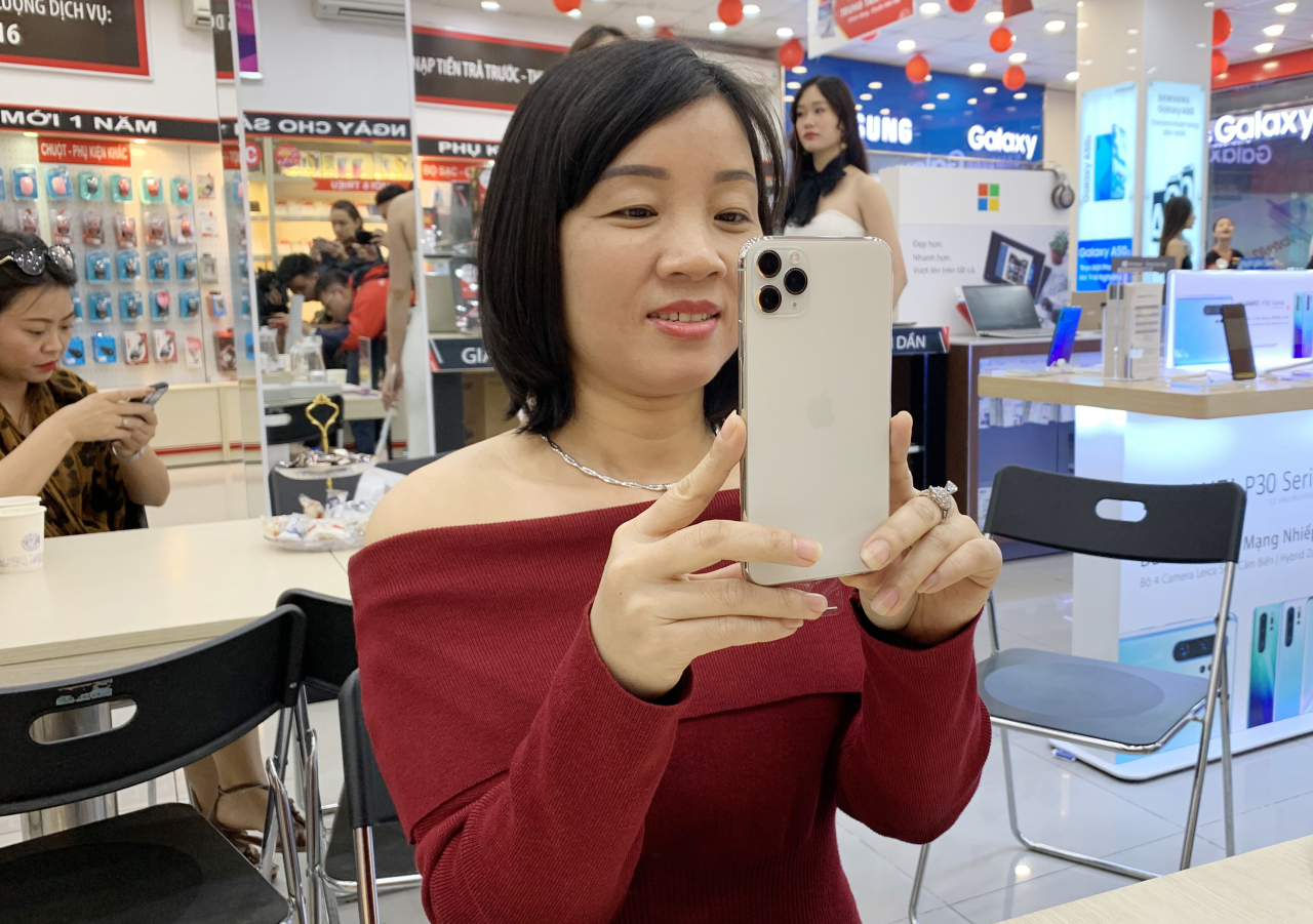 'Đập hộp' series iPhone 11 chính hãng Việt Nam