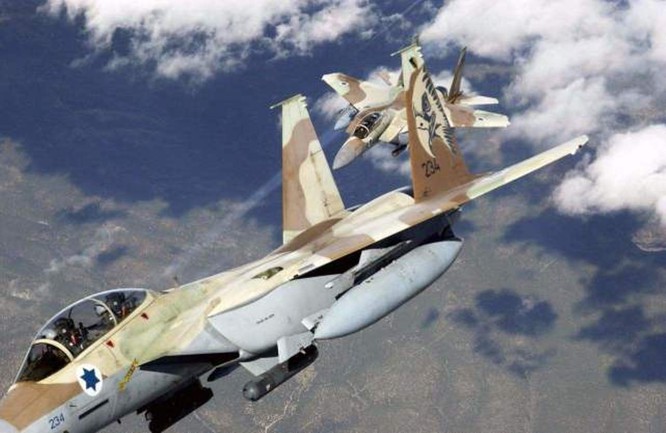 Syria lần đầu tiên sử dụng tên lửa phòng không S-300 bắn hạ 3 máy bay không người lái Israel, Tel Aviv dọa trả thù, Moscow cảnh báo chớ đùa với lửa