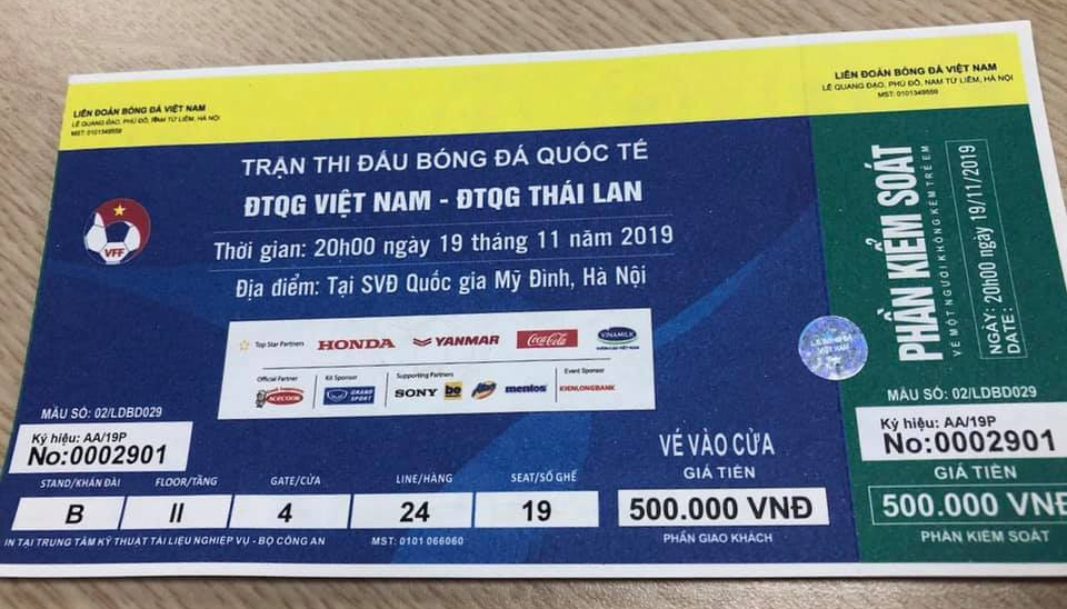 co-hay-khong-dich-vu-dan-nguoi-vao-xem-tran-viet-nam-vs-thai-lan-ma-khong-can-mua-ve