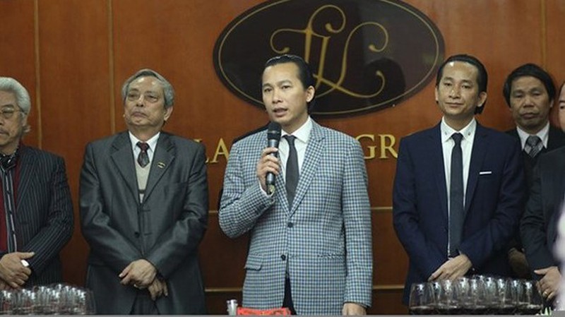 Trước khi TTCP tiến hành thanh tra toàn diện toàn bộ các dự án của Tập đoàn Lã Vọng thì ông Lê Văn Vọng (giữa) đã thoái toàn bộ vốn tại doanh nghiệp này. (Ảnh: IT).