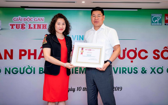 Giải độc gan Tuệ Linh nhận giải thưởng “Sản phẩm thảo dược số 1