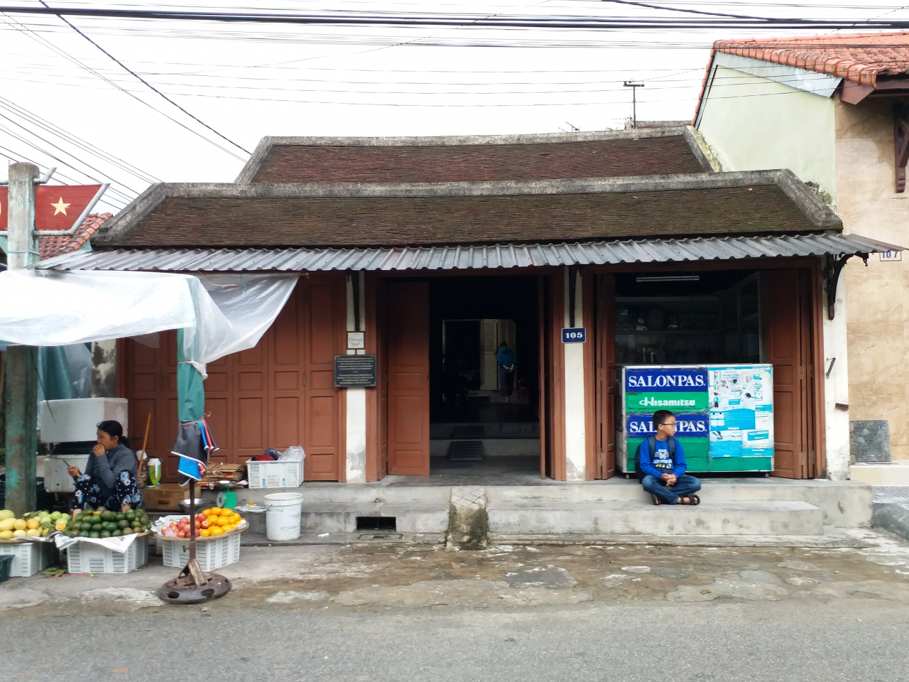 can-canh-ngoi-nha-nhan-vat-ha-lan-sinh-song-trong-bo-phim-mat-biec