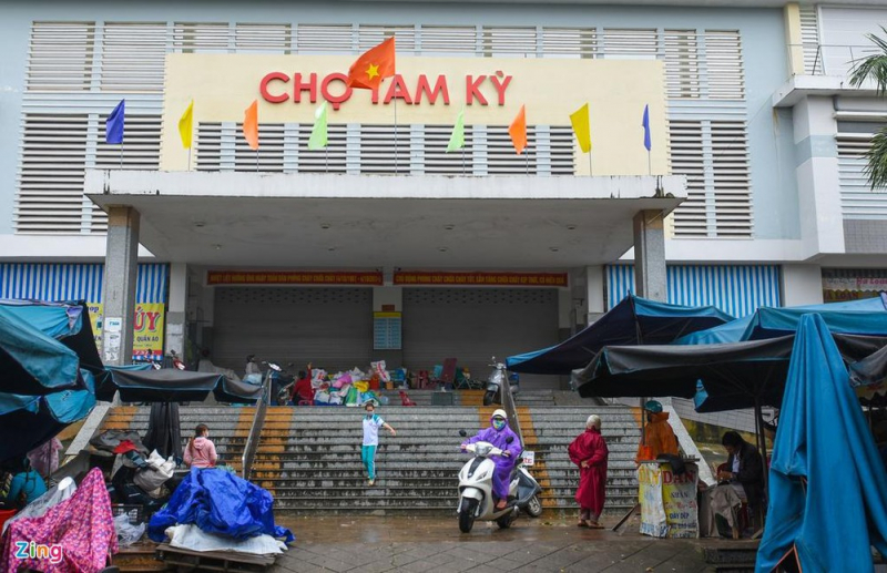 Chợ Tam Kỳ tại Quảng Nam bị phong tỏa.