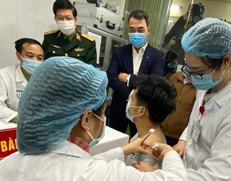 Việt Nam chuẩn bị thử nghiệm giai đoạn 2 vắc xin Nanocovax.