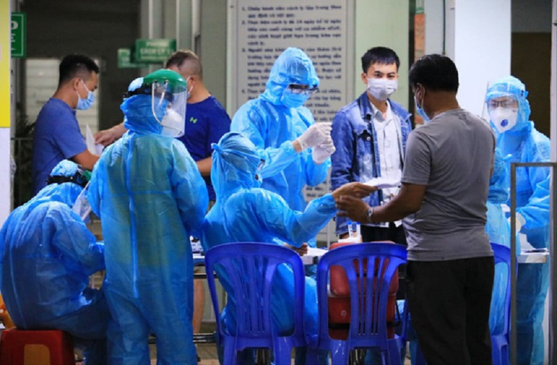 Hôm nay có thêm 16 ca mắc COVID-19, trong đó 13 ghi nhận tại cộng đồng ở Hà Nội, TP Hồ Chí Minh, Hưng Yên, Gia Lai và Hải Dương, 3 ca nhập cảnh được cách ly ngay.