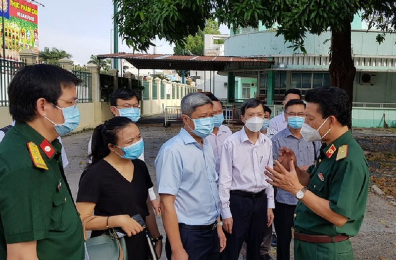 Thiếu tướng Nguyễn Hồng Sơn đã chỉ đạo tất cả các đơn vị liên quan phải chuẩn bị mọi điều kiện cần thiết cho chống dịch và ứng phó với các tình huống khẩn cấp.
