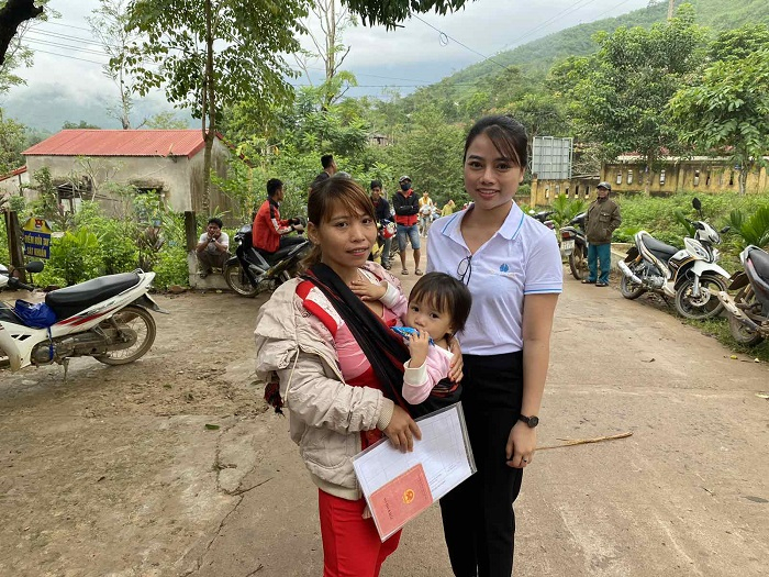 Chị Hồ, người dân tộc Pa Cô ở xã A Bung, huyện Đăkrông, tỉnh Quảng Trị.