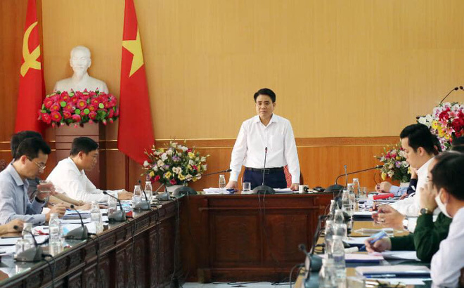 Chủ tịch UBND TP Hà Nội Nguyễn Đức Chung phát biểu chỉ đạo tại buổi làm việc. (Ảnh: Dân Trí).